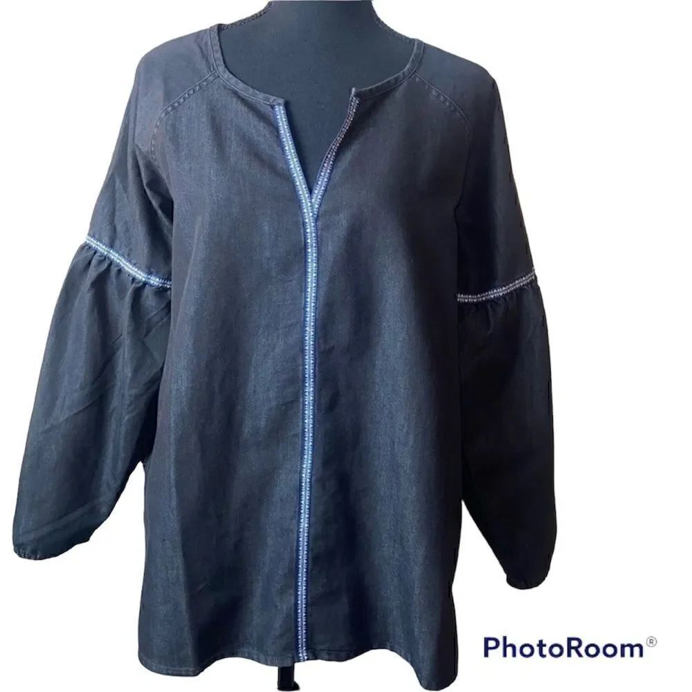 August silk boho black top